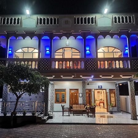 Nallur Holidays Inn جافنا المظهر الخارجي الصورة