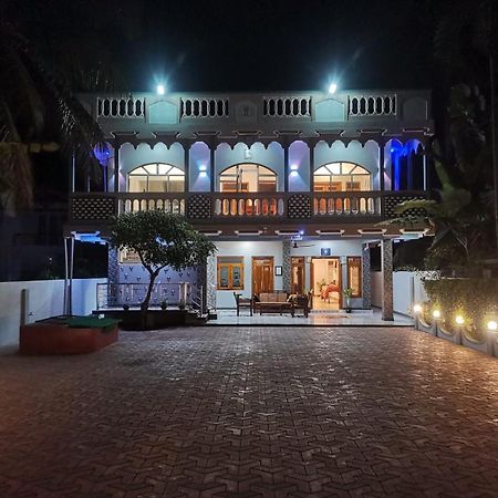 Nallur Holidays Inn جافنا المظهر الخارجي الصورة